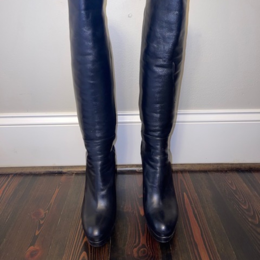 Stuart Weitzman Knee-High Boots